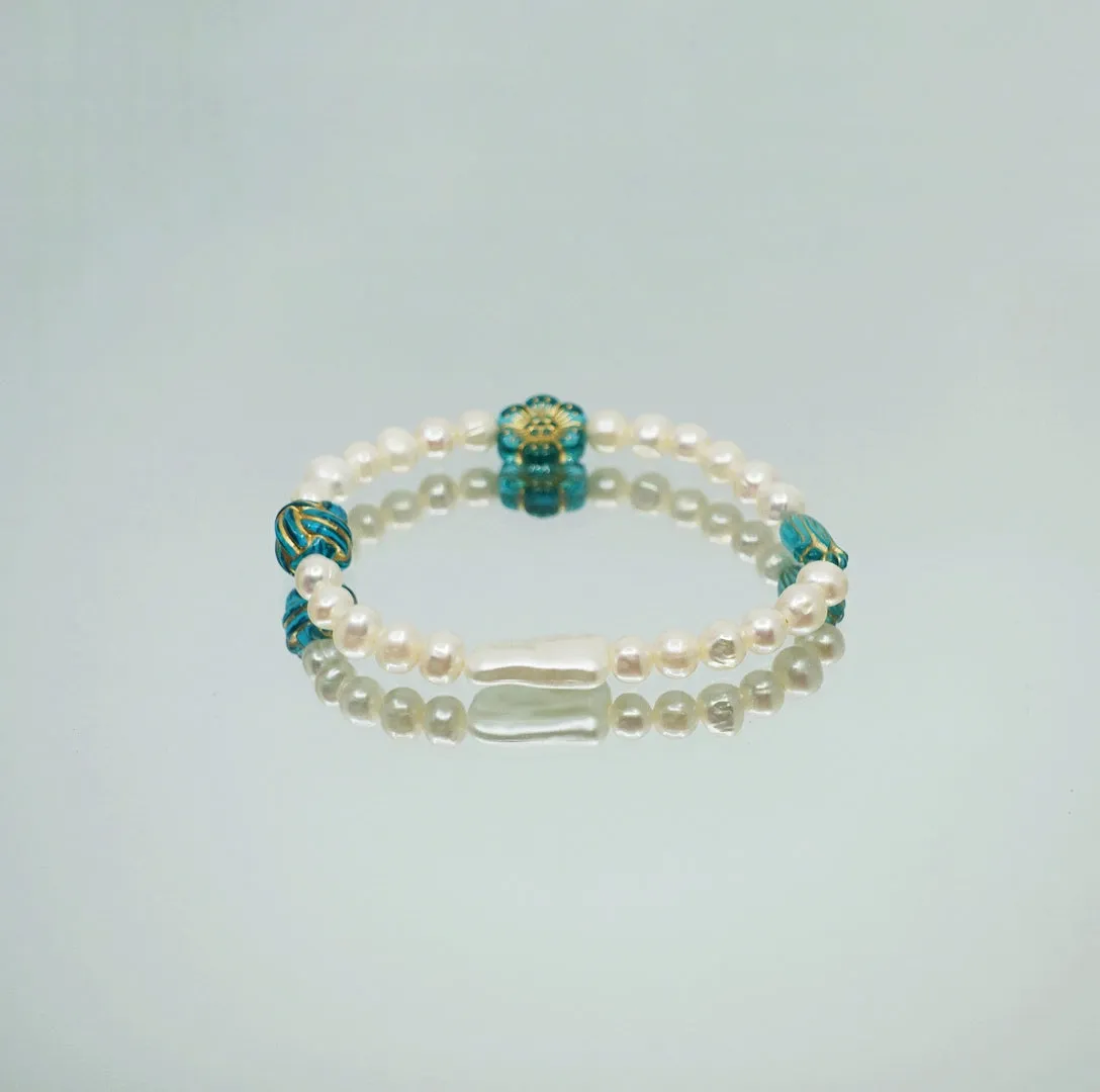 Atlantis Beaded Pearl Bracelet