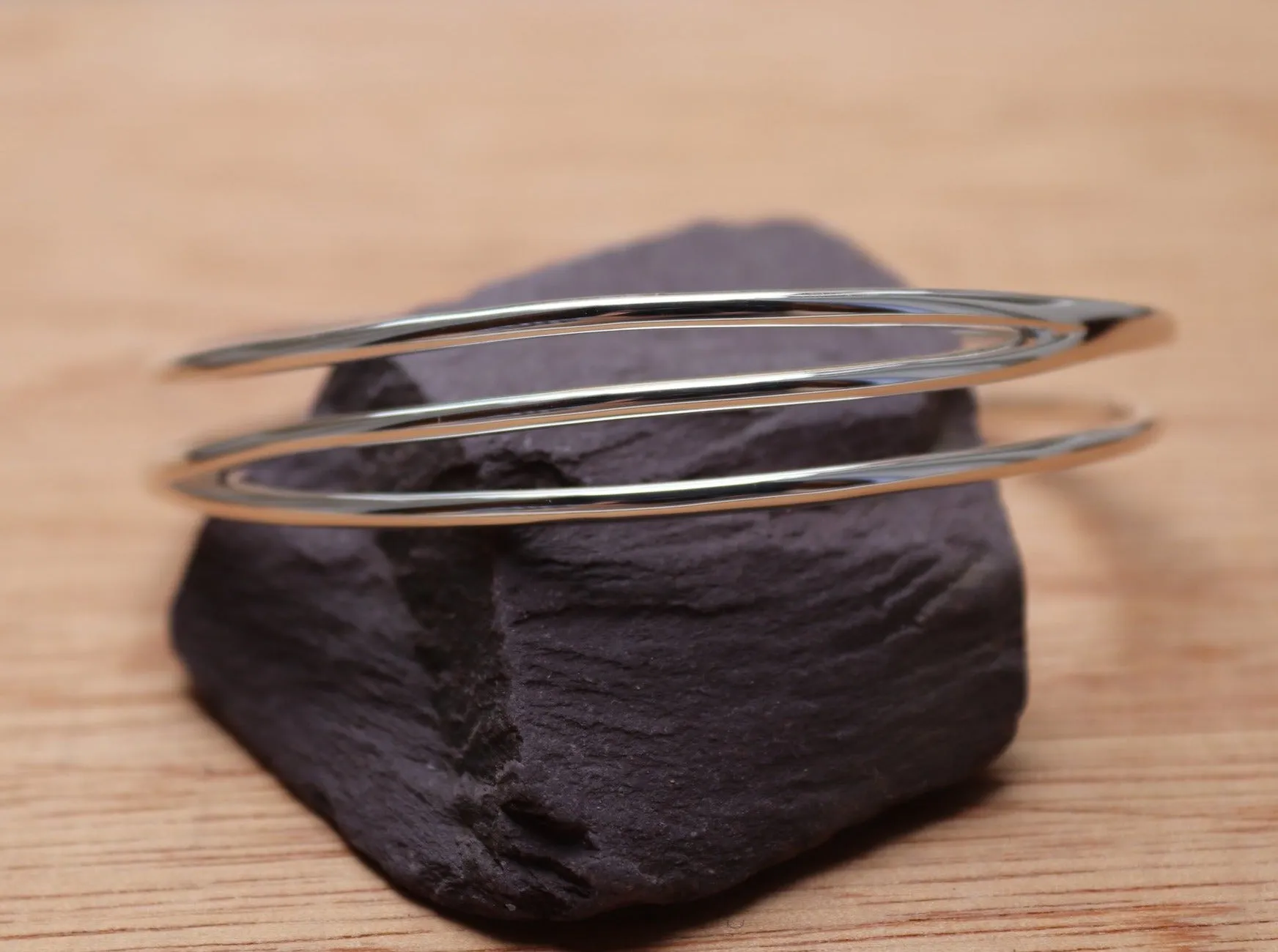 Zig Zag Torque Bangle
